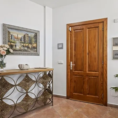 Flora - Vipvipvillas Villa Playa Blanca (Lanzarote)