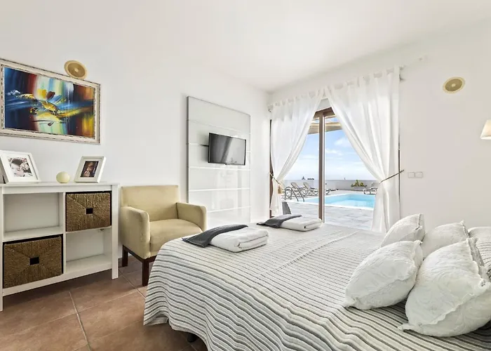 Flora - Vipvipvillas Villa *