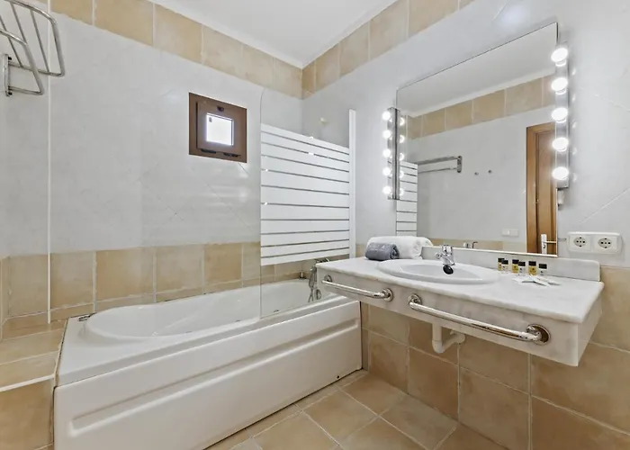 Flora - Vipvipvillas Villa Playa Blanca (Lanzarote)