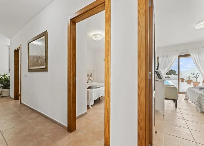 Flora - Vipvipvillas * Playa Blanca