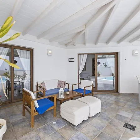 Flora - Vipvipvillas 플라야블랑카
