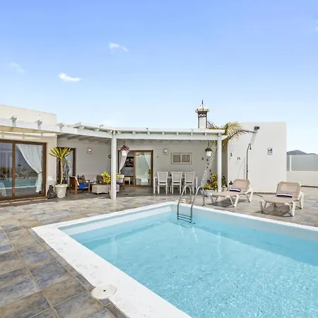 וילה Flora - Vipvipvillas *